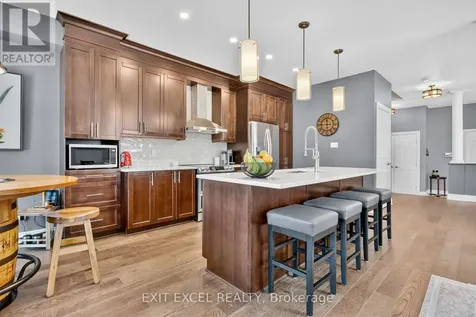 6850 Breanna Cardill Street Ottawa ON K4P 0C1