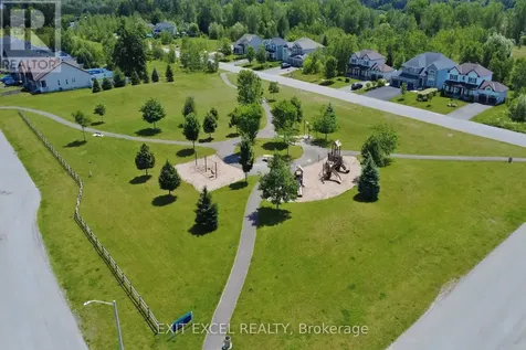 6850 Breanna Cardill Street Ottawa ON K4P 0C1