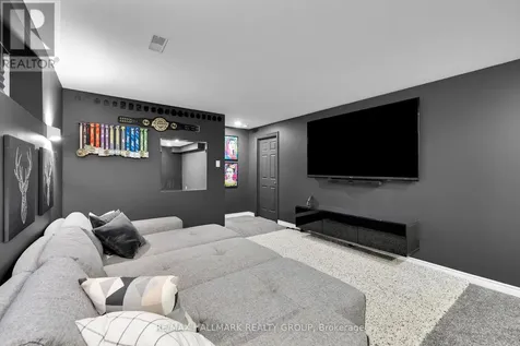112 Crevasse Road Ottawa ON K1W 0P9