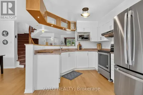 38 Central Park Drive Ottawa ON K2C 4A3