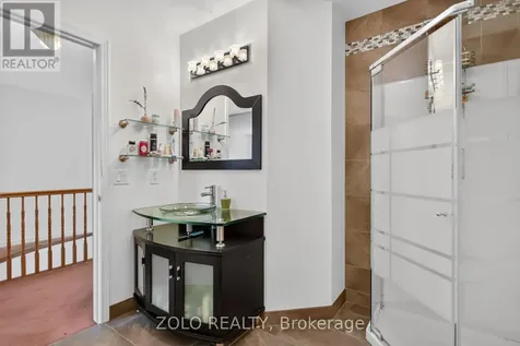 38 Central Park Drive Ottawa ON K2C 4A3