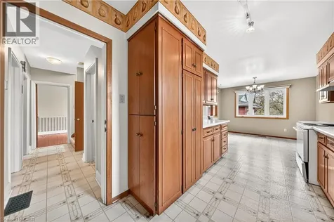 497 Victoria Street South Kitchener ON N2M 3A6