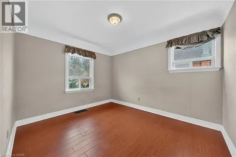 497 Victoria Street South Kitchener ON N2M 3A6