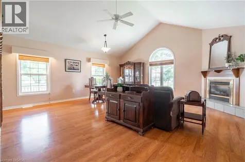 339 Main Street West Dunnville ON N1A 1W3