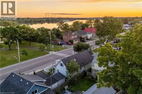 339 Main Street West Dunnville ON N1A 1W3