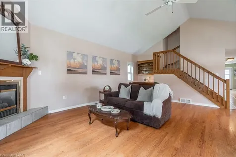 339 Main Street West Dunnville ON N1A 1W3