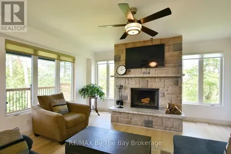 2946 92 County Road Springwater ON L9Z 2X2
