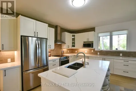 2946 92 County Road Springwater ON L9Z 2X2