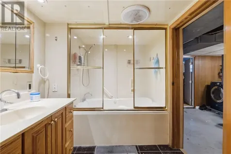 398 Bessie Avenue Sudbury ON P3C 4H5