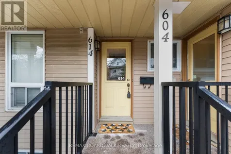 614 Tanguay Court Ottawa ON K2L 3X3