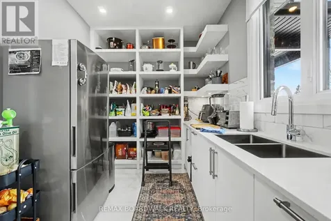 139 St Thomas Street Russell ON K0A 3H0