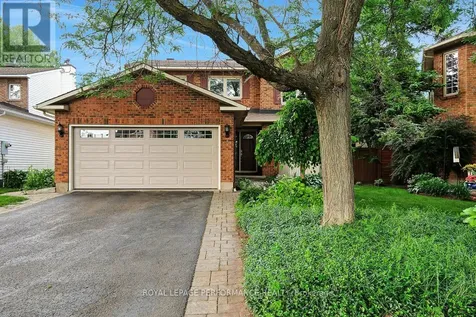 1595 Champneuf Drive Ottawa ON K1C 6B6