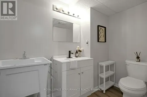 1595 Champneuf Drive Ottawa ON K1C 6B6