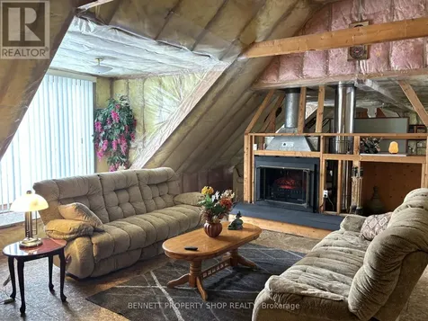 3834 Woodkilton Road Ottawa ON K0A 1M0