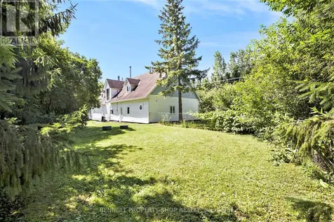 3834 Woodkilton Road Ottawa ON K0A 1M0
