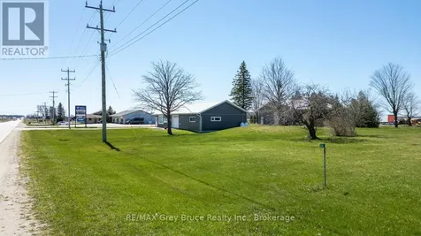 2847 Highway 6 Northern Bruce Peninsula ON N0H 1W0