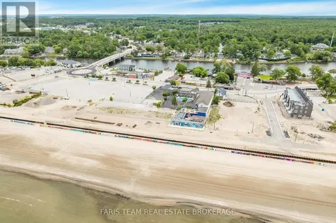 40 Nancy Street Wasaga Beach ON L9Z 2K4