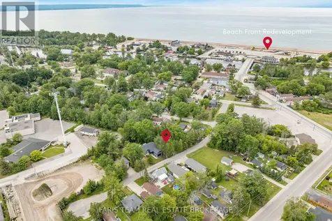 40 Nancy Street Wasaga Beach ON L9Z 2K4