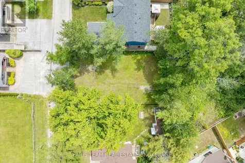40 Nancy Street Wasaga Beach ON L9Z 2K4