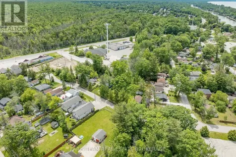 40 Nancy Street Wasaga Beach ON L9Z 2K4