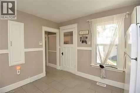 56 Barons Avenue North Hamilton ON L8H 5A4