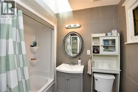 56 Barons Avenue North Hamilton ON L8H 5A4