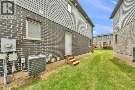 13 Pony Way Kitchener ON N2R 0R8