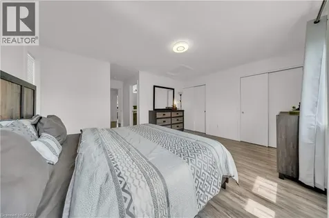 13 Pony Way Kitchener ON N2R 0R8