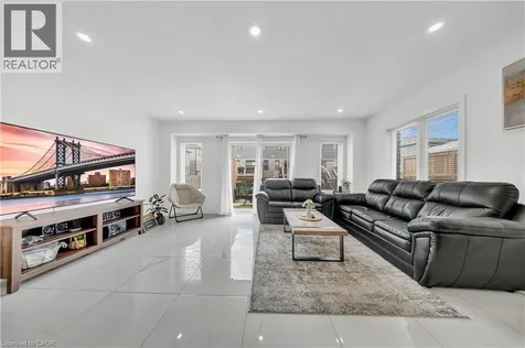 13 Pony Way Kitchener ON N2R 0R8