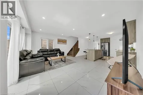 13 Pony Way Kitchener ON N2R 0R8