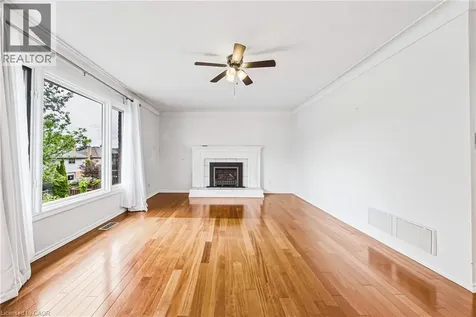 21 Moss Boulevard Dundas ON L9H 6S3