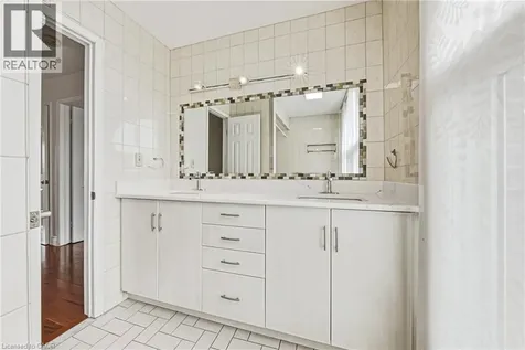 21 Moss Boulevard Dundas ON L9H 6S3