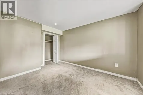 21 Moss Boulevard Dundas ON L9H 6S3