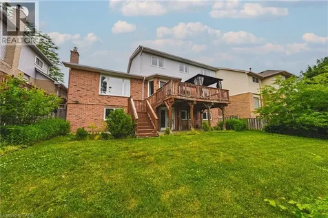 21 Moss Boulevard Dundas ON L9H 6S3
