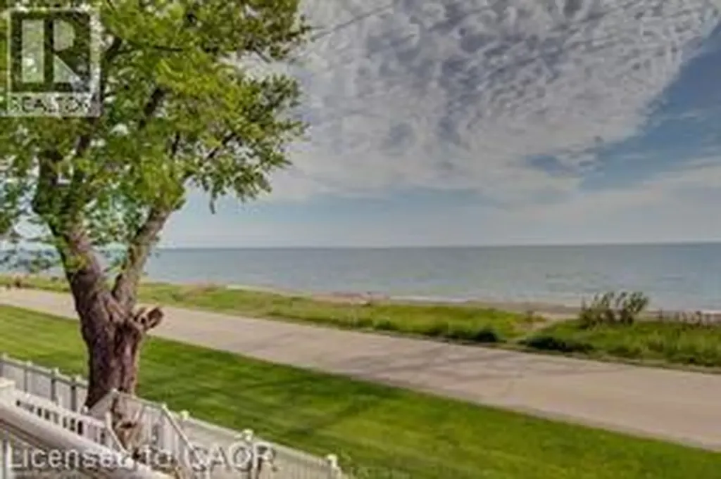 337 Beach Boulevard Hamilton ON L8H 6W4
