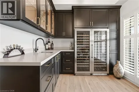 337 Beach Boulevard Hamilton ON L8H 6W4