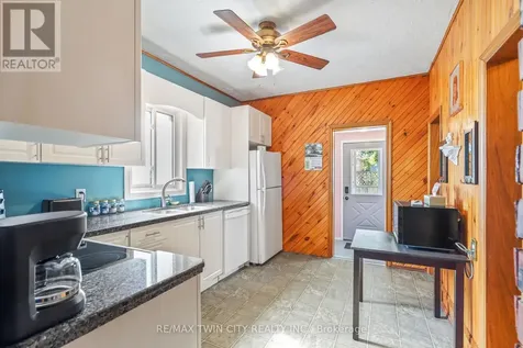 3 Brighton Avenue Brantford ON N3S 1V5