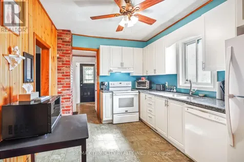 3 Brighton Avenue Brantford ON N3S 1V5