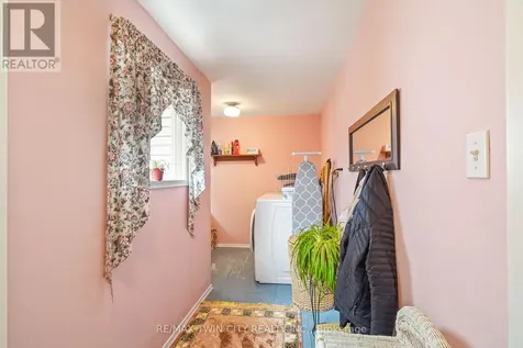 3 Brighton Avenue Brantford ON N3S 1V5