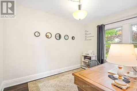 3 Brighton Avenue Brantford ON N3S 1V5