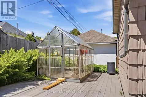 127 Albert Street West Sault Ste Marie ON P6A 1B5
