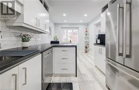 10 Isherwood Avenue Cambridge ON N1R 8L5