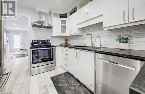 10 Isherwood Avenue Cambridge ON N1R 8L5