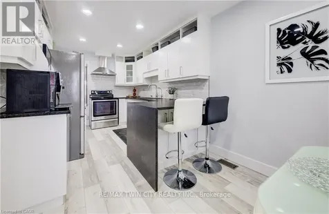 10 Isherwood Avenue Cambridge ON N1R 8L5