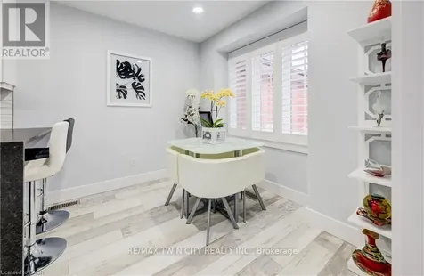 10 Isherwood Avenue Cambridge ON N1R 8L5