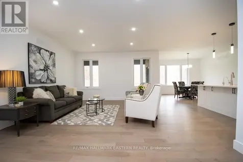 11 Maplewood Court Trent Lakes ON K0L 1J0