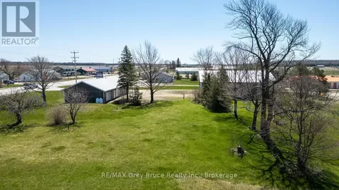 2847 Highway 6 Northern Bruce Peninsula ON N0H 1W0