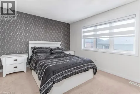 32 Hedges Crescent Stoney Creek ON L8J 1X5