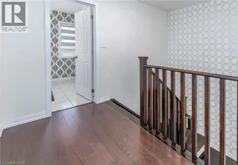 32 Hedges Crescent Stoney Creek ON L8J 1X5