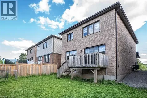 32 Hedges Crescent Stoney Creek ON L8J 1X5